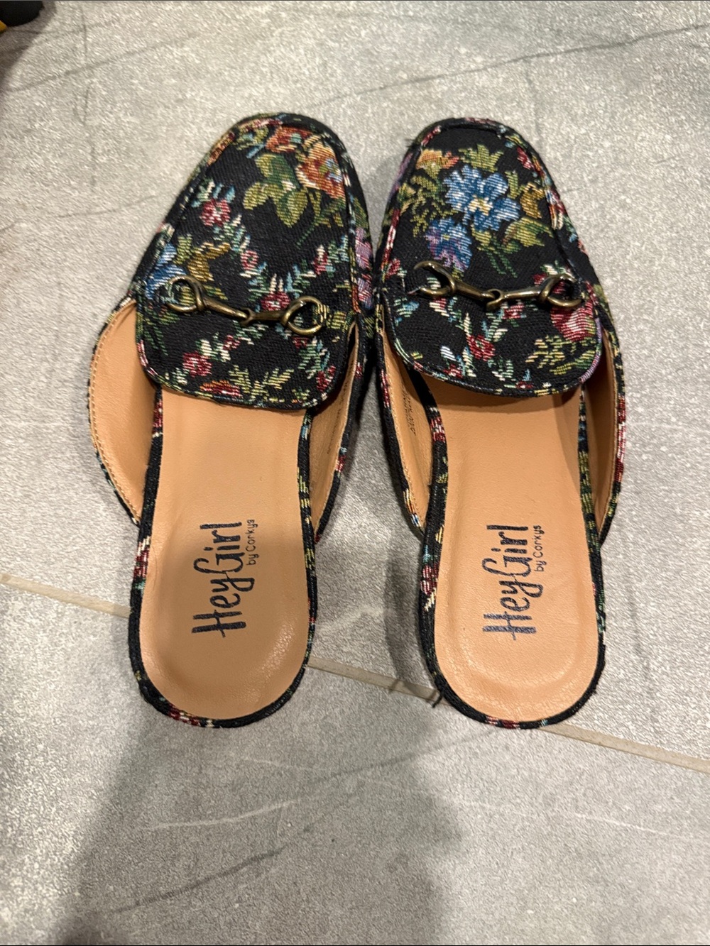 Hey Girl Floral Black Slip-On Mule with Gold-Tone Bit